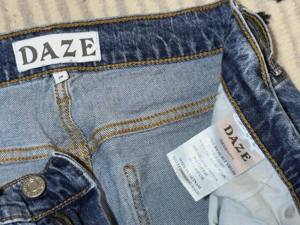DAZE Tough Love Jeans Womens 29 High Rise Straight Leg Medium Wash